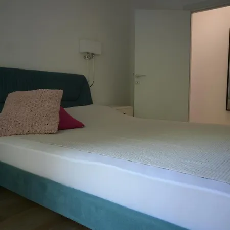 Ellie Star * Belgrad