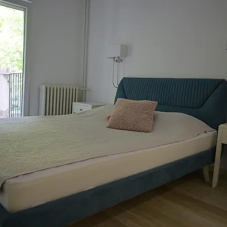 Ellie Star Lägenhet