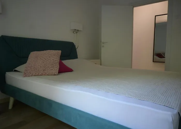 Ellie Star * 베오그라드